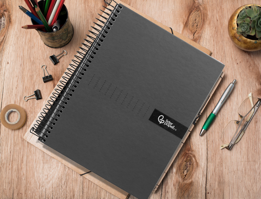 CUADERNO ESPIRAL LIDERPAPEL A4 MICRO CRAFTY TAPA FORRADA 120H 90GR CUADRO 5MM 5 BANDAS 4 COLORES COLOR NEGRO