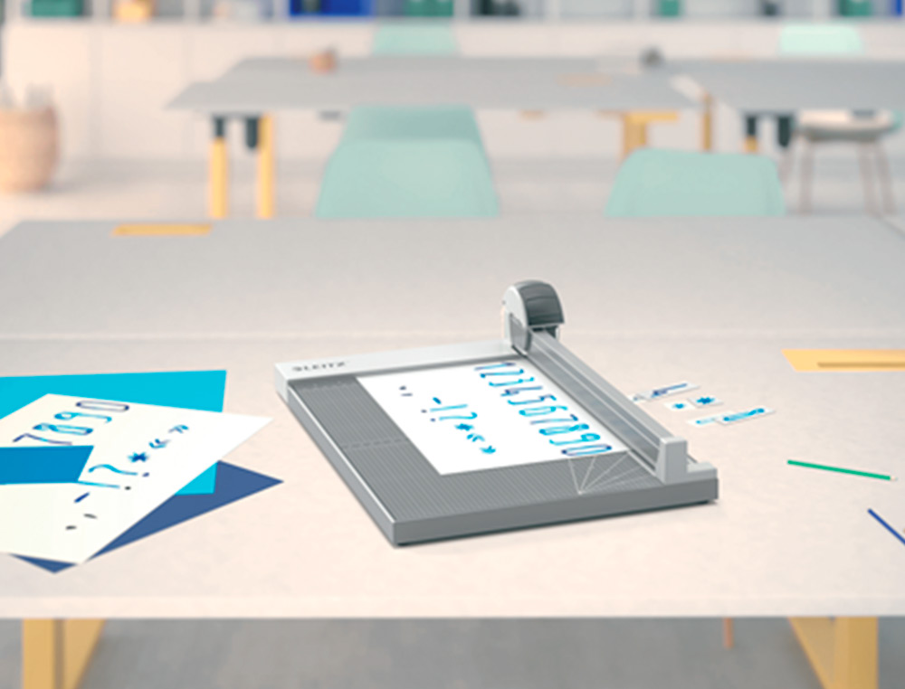 CIZALLA DE RODILLO LEITZ PRECISION OFFICE A4+ BASE MADERA PLASTIFICADA LONGITUD CORTE 381 MM CAPACIDAD DE